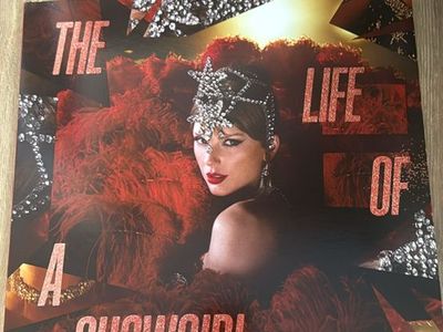 The Life of a Showgirl Lipstick and Lace Vinyl Taylor Swift
