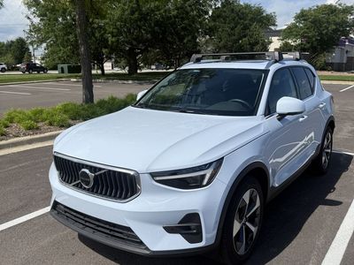 2025 Volvo XC40 B5 Plus Bright Theme