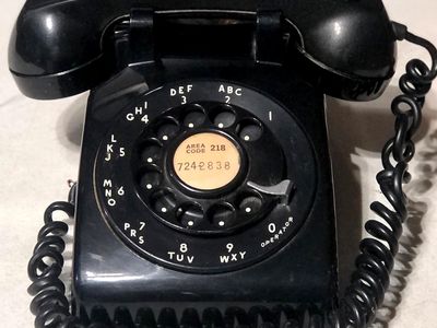 Collectible Vintage Bell System Black Rotary Phone Complete, Includes Cords 801-680-2423