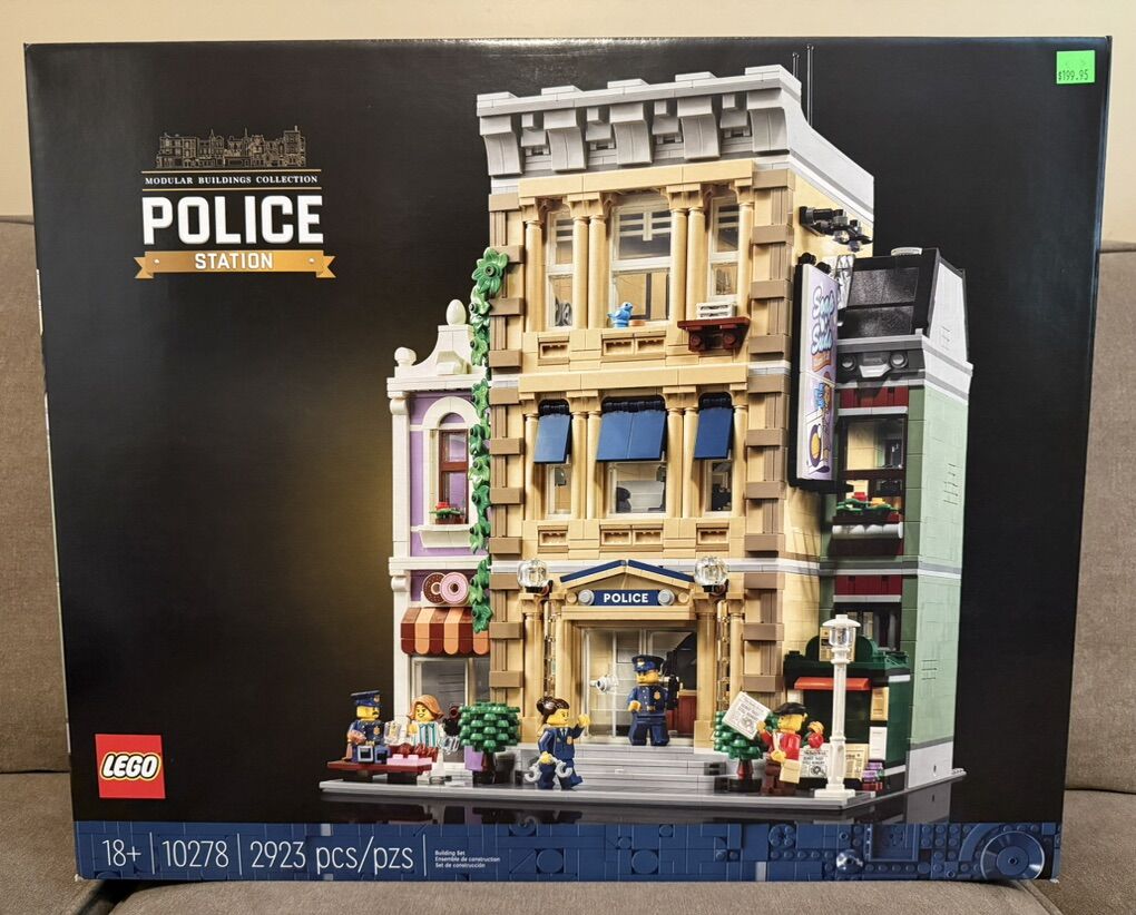 LEGO Icons Police Station (10278)