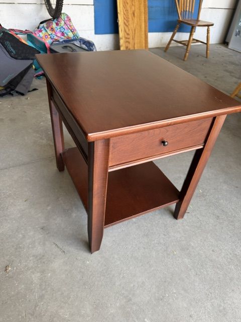 Basset Solid Wood End Table