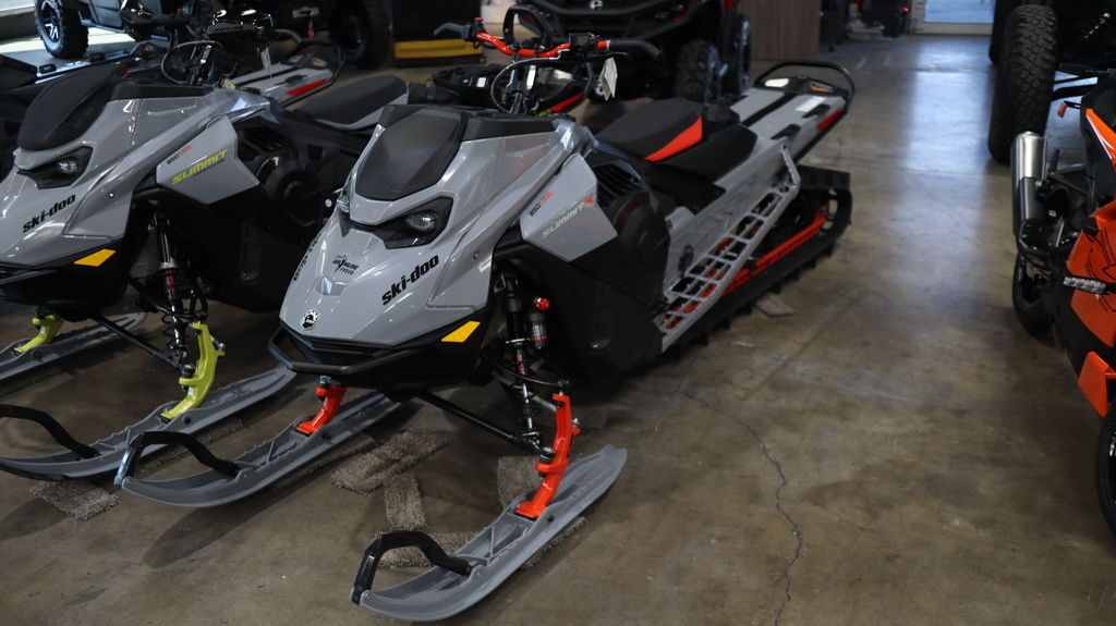 2026 Ski-Doo Summit® X® with Expert Package 850 E-