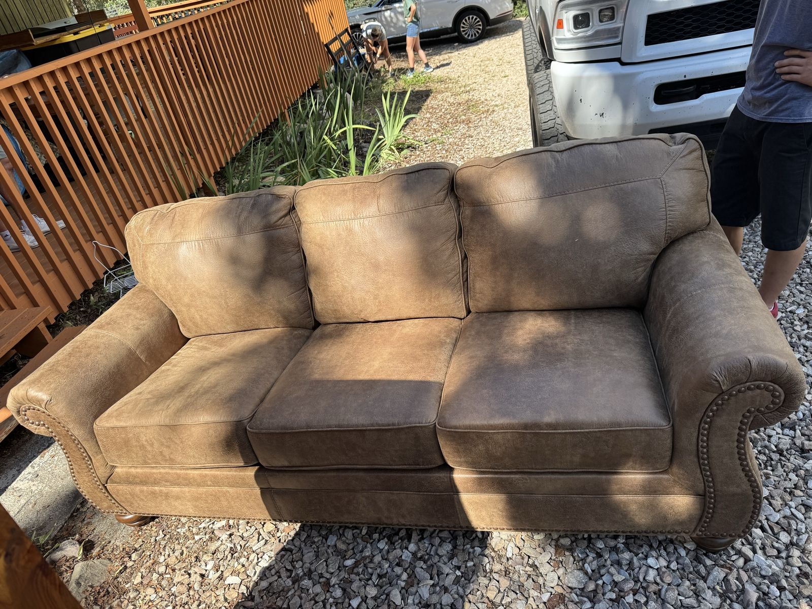 Leather pull out couch