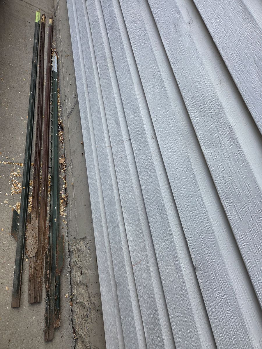 5 steel fence post in various heights