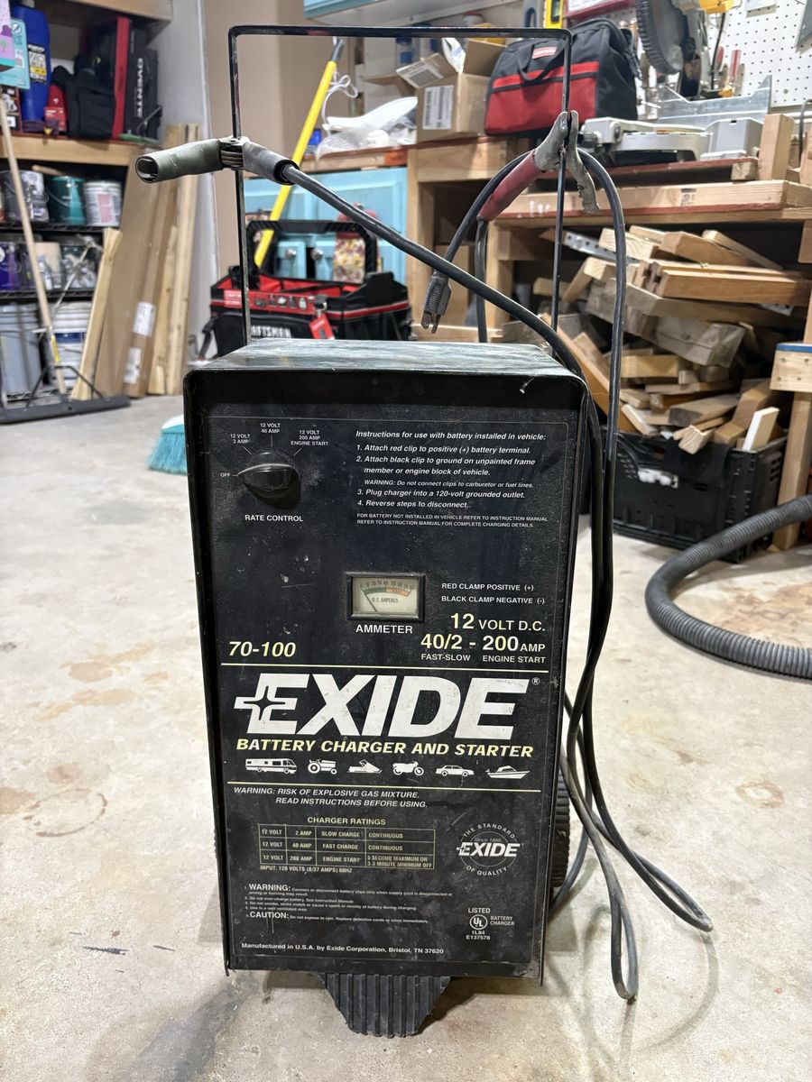 Exide 70-100 12V DC 40/2-200 AMP Fast Battery Charger & Engine Starter