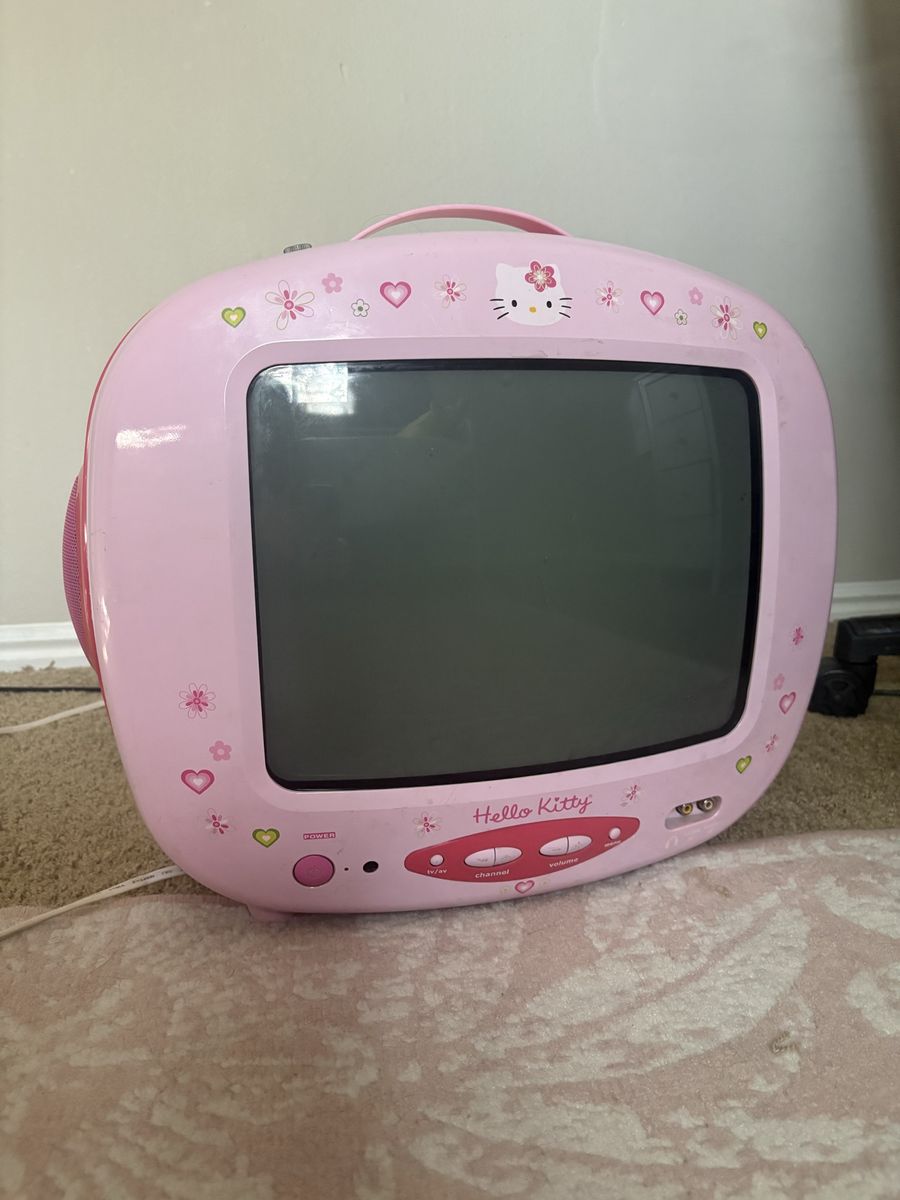 Vintage 2004 Rare Hello Kitty CRT TV