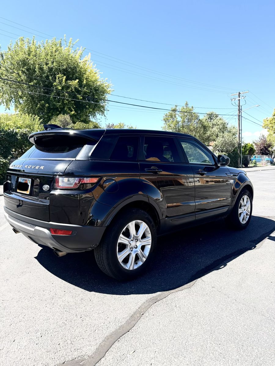 2017 Land Rover Range Rover Evoque SE Premium
