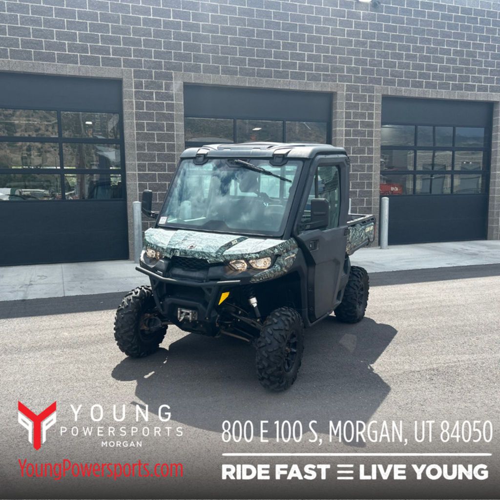 2018 Can-Am® #XTCABHD10
