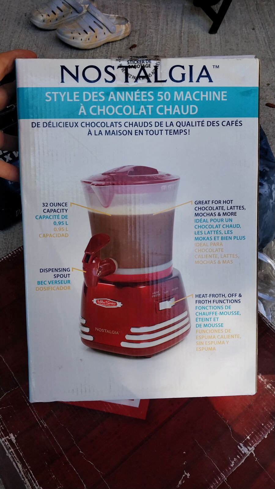 Hot chocolate maker
