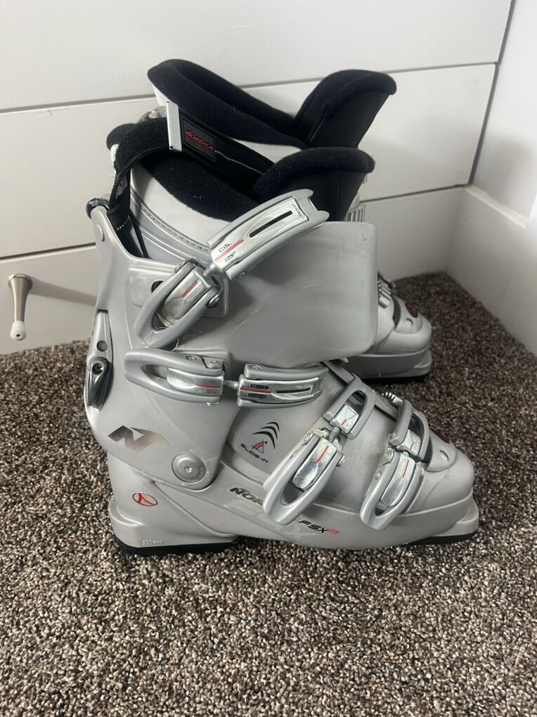 Nordica FSX Ski Boots Women’s 25.5-(8.5-9 Shoe)