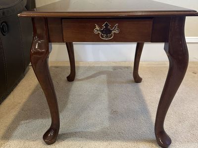 Vintage Queen Anne Wood Side Table with Drawer & Cabriole Legs