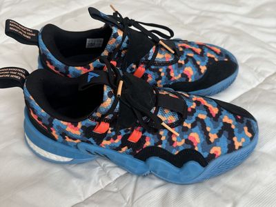 Adidas Rayford Trae Young Basketball Shoes