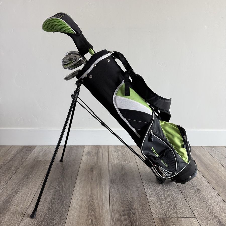 Youth golf club set