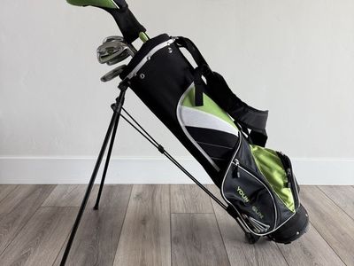 Youth golf club set