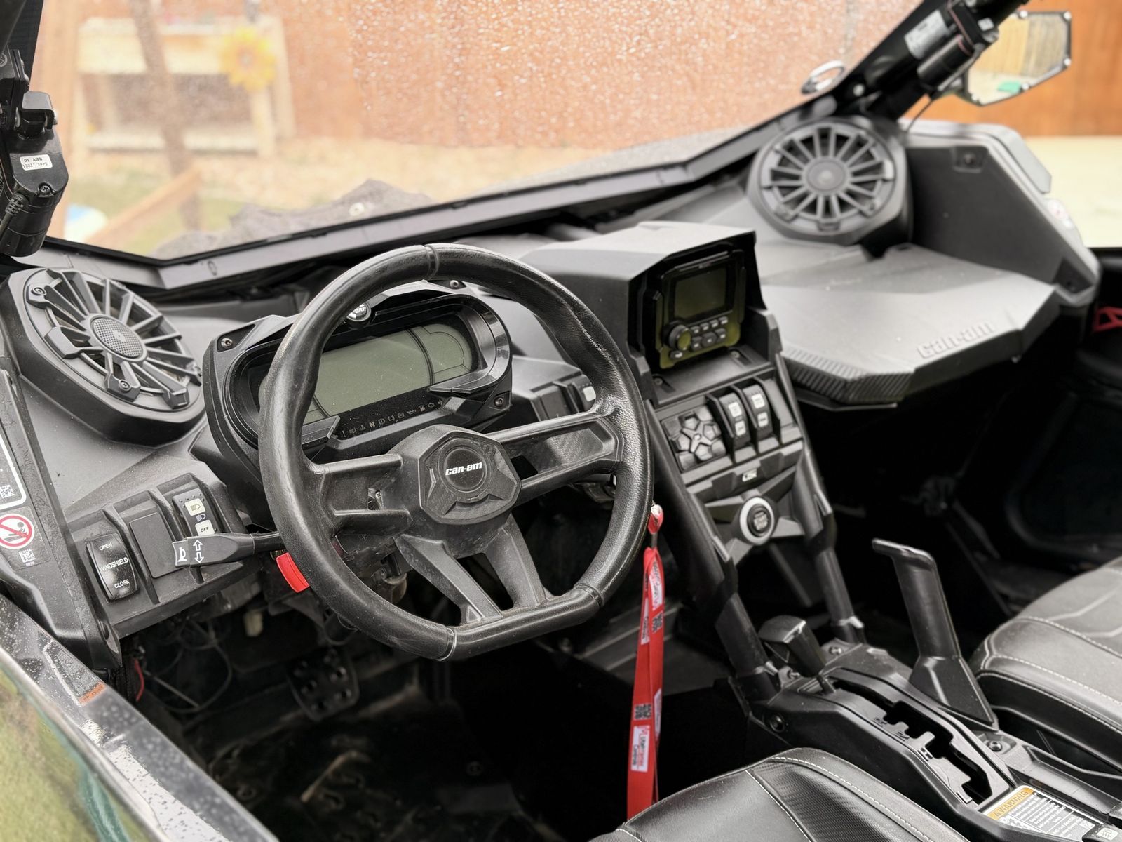 Main image 5
