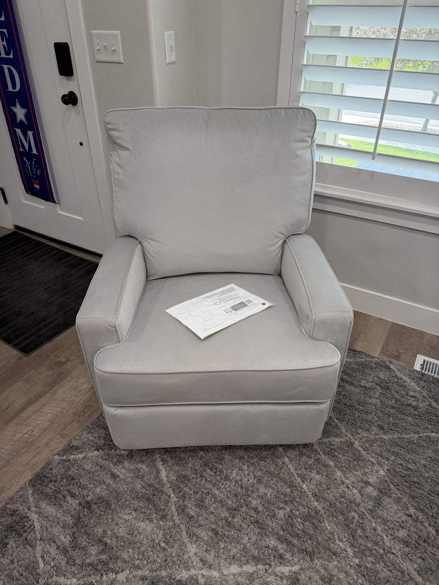 Swivel/gliding recliner