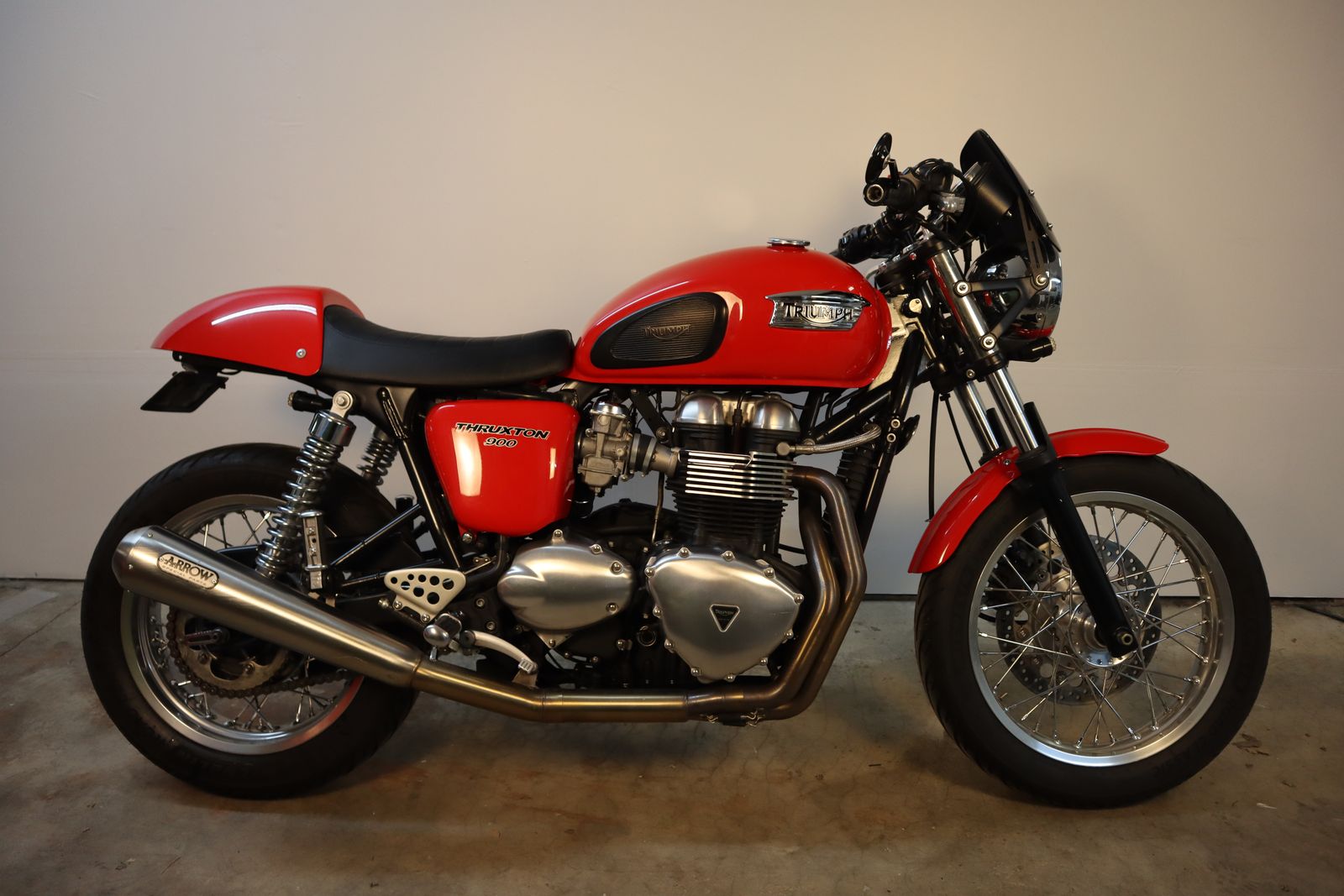 Triumph Thruxton 900