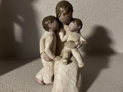 Mother And Sons "Quietly" Willow Tree Figurine