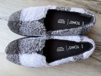 TOMS Women's W5.5