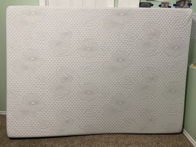 Full Size Foam Mattress - White Quilted Floral Pattern, Good Condition