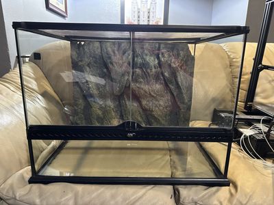 Exo Terra natural terrarium medium wide(24x18x18) with background