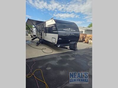 2025 EAST TO WEST Della Terra LE 275BH