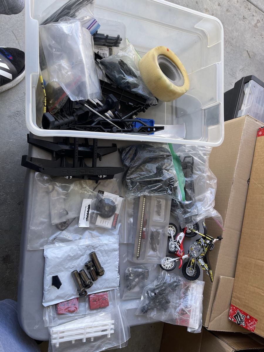 Main image 6