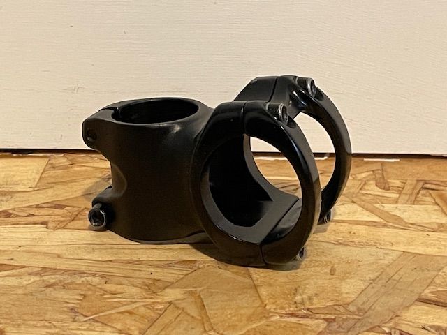 Rocky Mountain bike stem 35mm bar 1 1/8” steerer 40 mm long