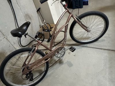 Electra Cruiser 7 Speed, Step-Through Comfort Bike - Rose Gold (Women's)