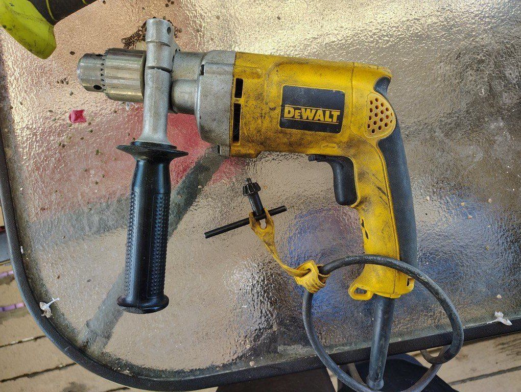 DEWALT DW235G 1/2" (13mm) 8.5A VSR Drill with Side Handle