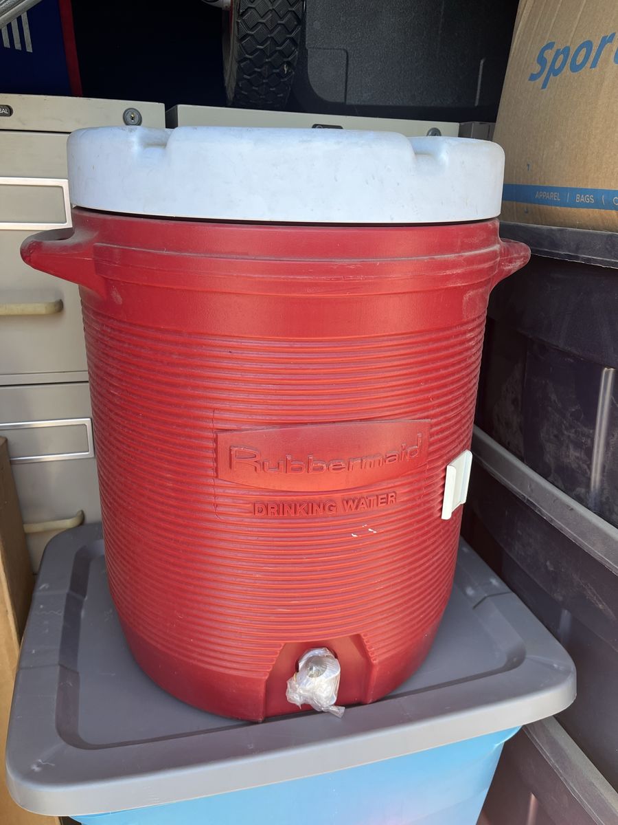 Rubbermaid Red Water Cooler Jug with Dispenser Spigot - 10 gallon