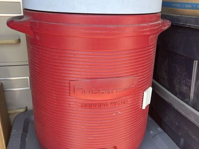 Rubbermaid Red Water Cooler Jug with Dispenser Spigot - 10 gallon