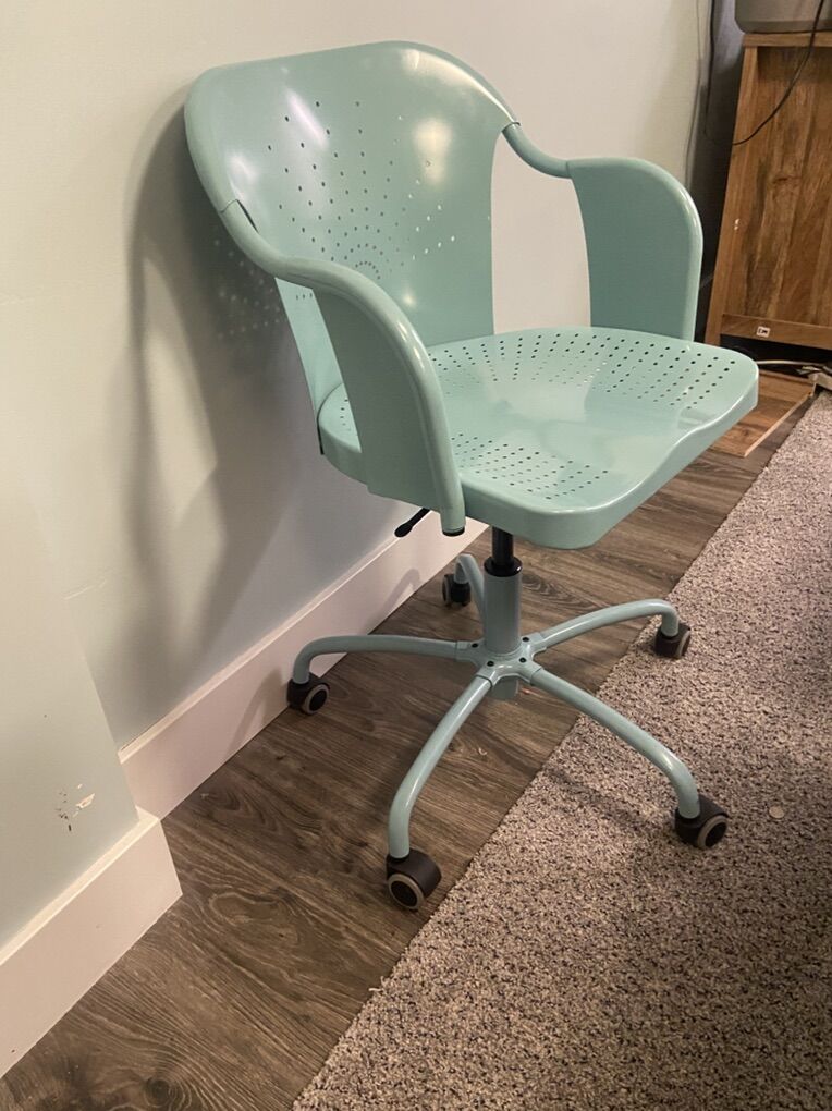 Retro Metal Wheeled Chair