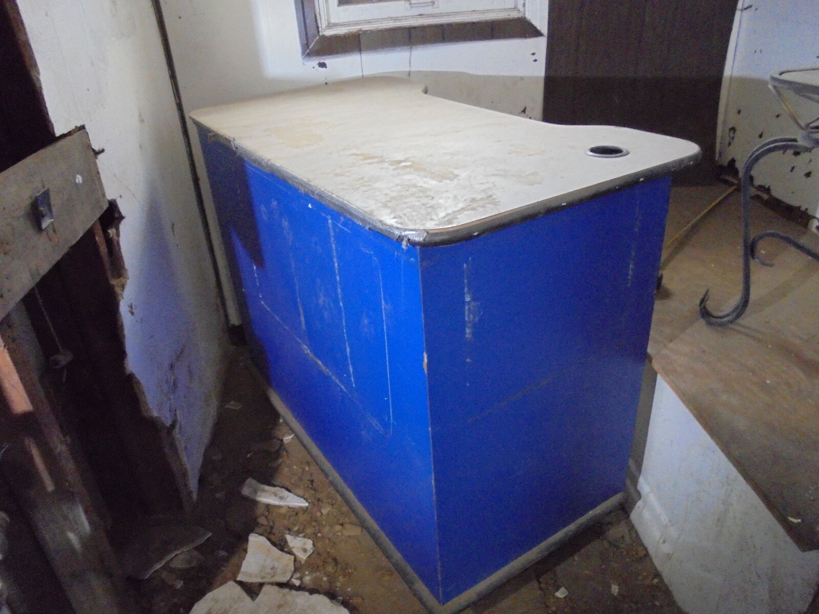 Rolling Mobile Worksurface / Desktop / Stand / Cabinet