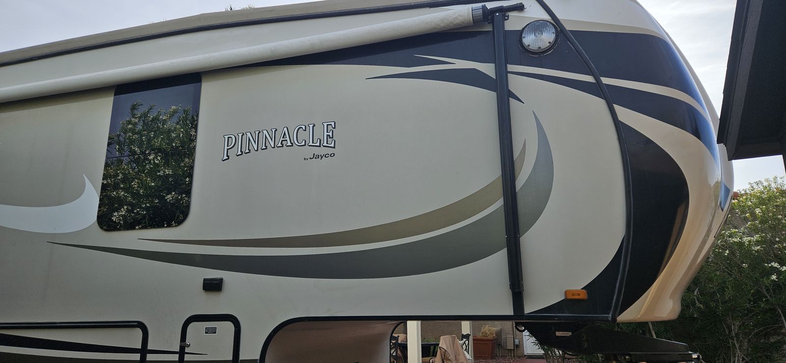 2015 Jayco Pinnacle 5th Wheel