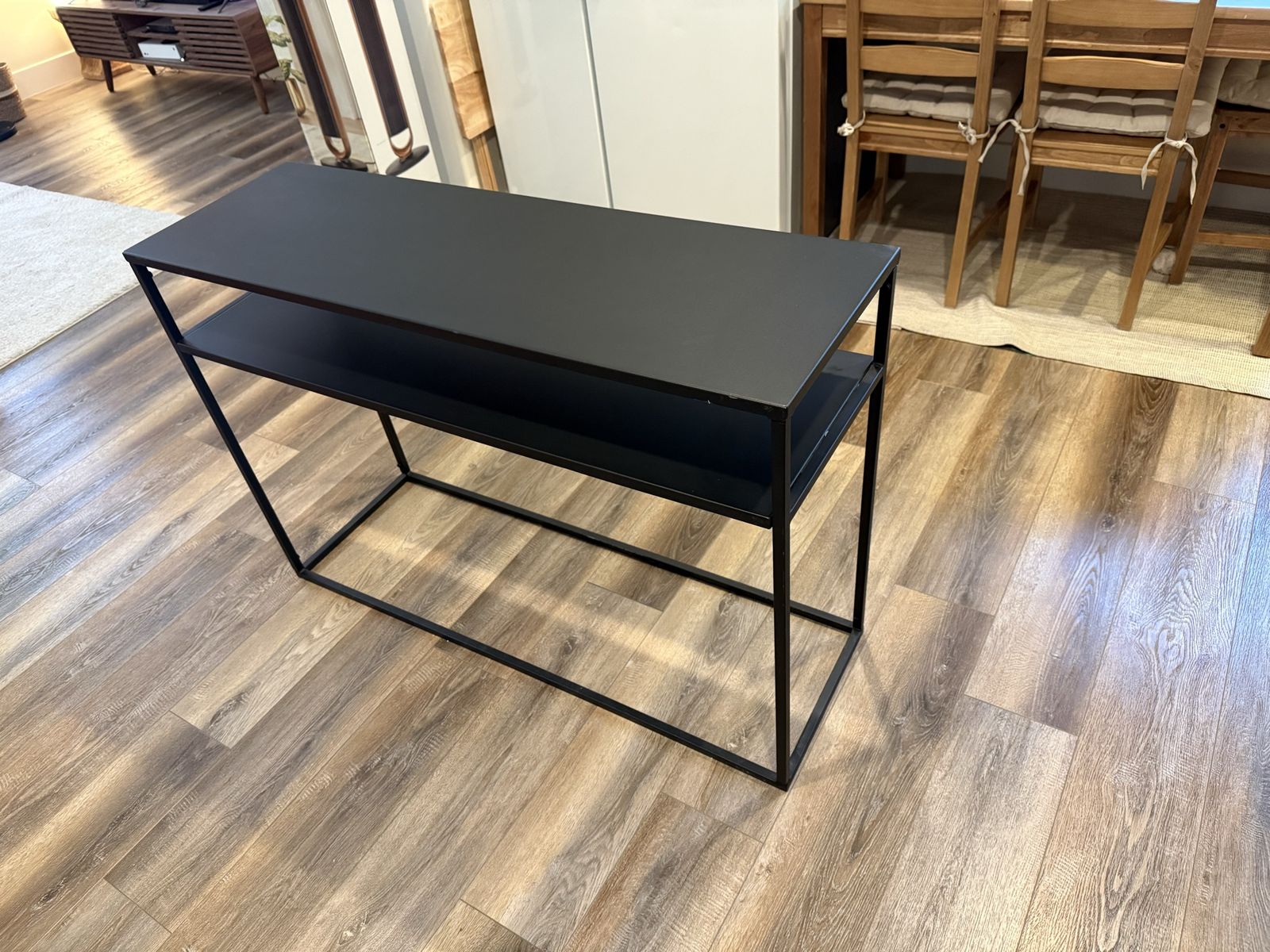 Tv stand