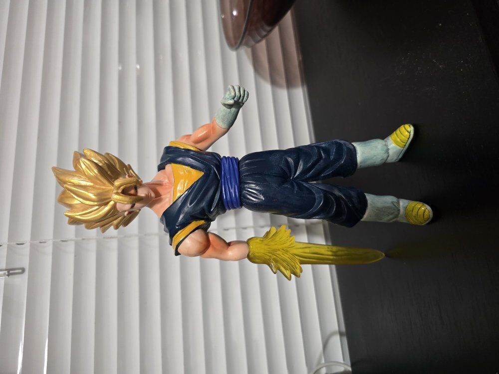 Vegito Dragon Ball figure