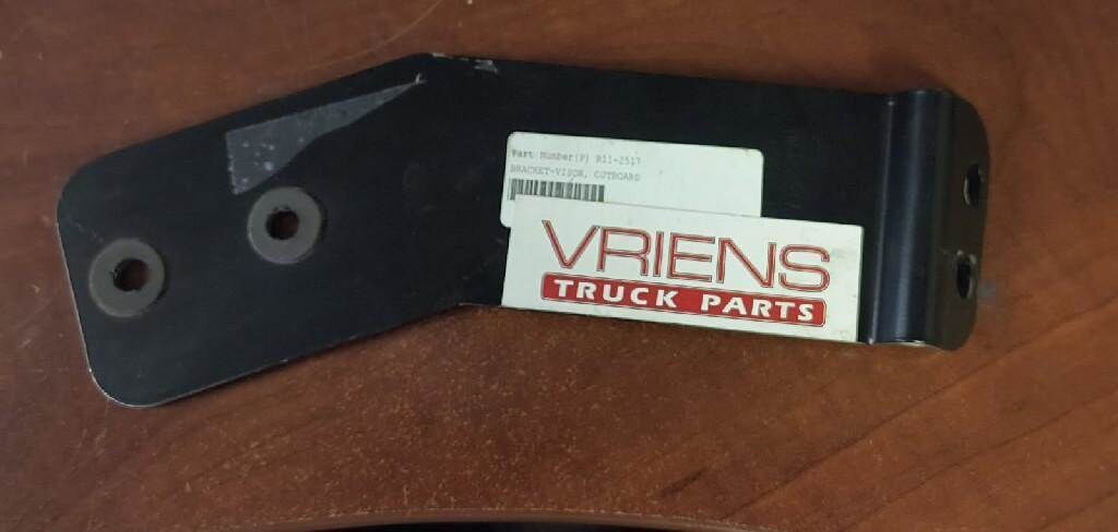 Kenworth T880 Left Bracket