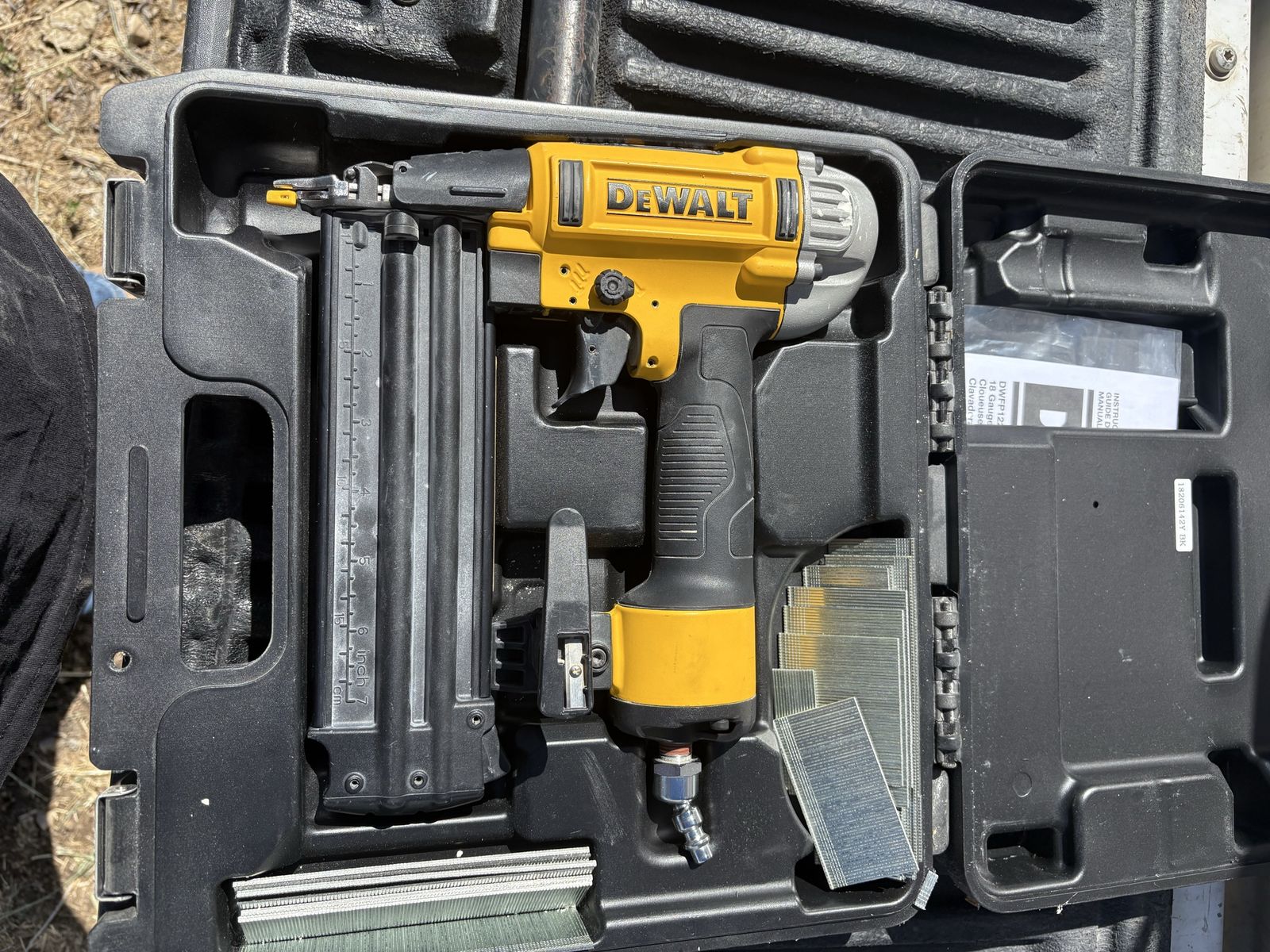 DeWalt Brad Nailer