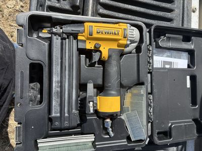 DeWalt Brad Nailer