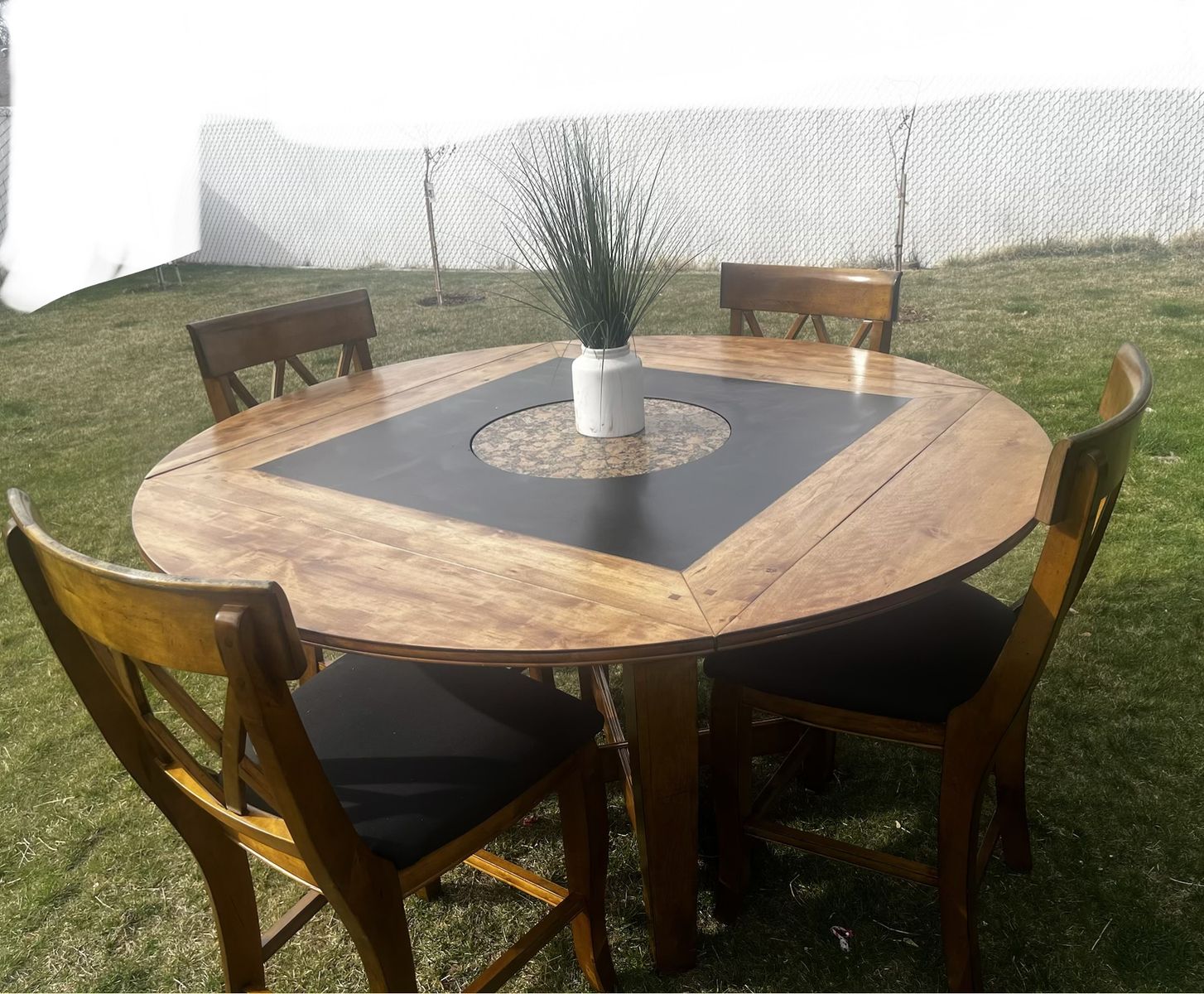 Counter Height Dining Table &5 Chairs
