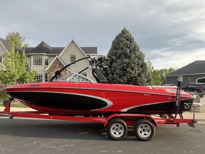 2009 Centurion Enzo SV240 Wakesurf Boat