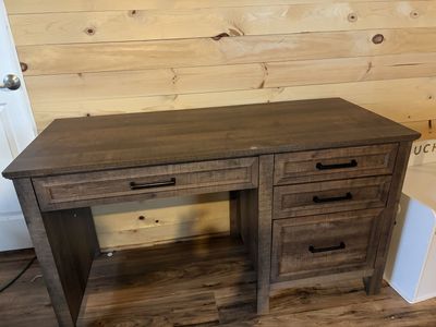 Nice office desk