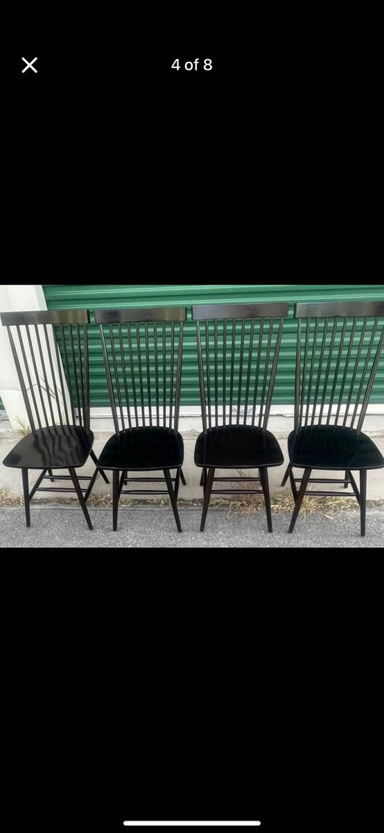 Beautiful Set Of 4 Windsor Farm Style Dining Set