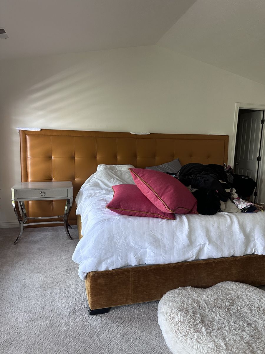 Main image 4