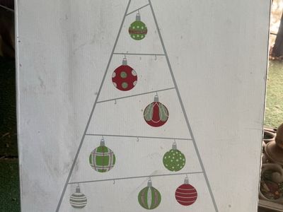 Crate & Barrel Ornament Tree - Arbre décoratif - Árbol para adornar, Stainless Steel, Holds 12 Ornaments