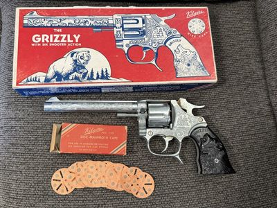 Vintage Kilgore Grizzly No. 205 Cap Gun with Original Box