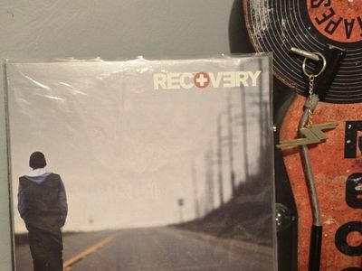 EMINEM Recovery vinyl Record