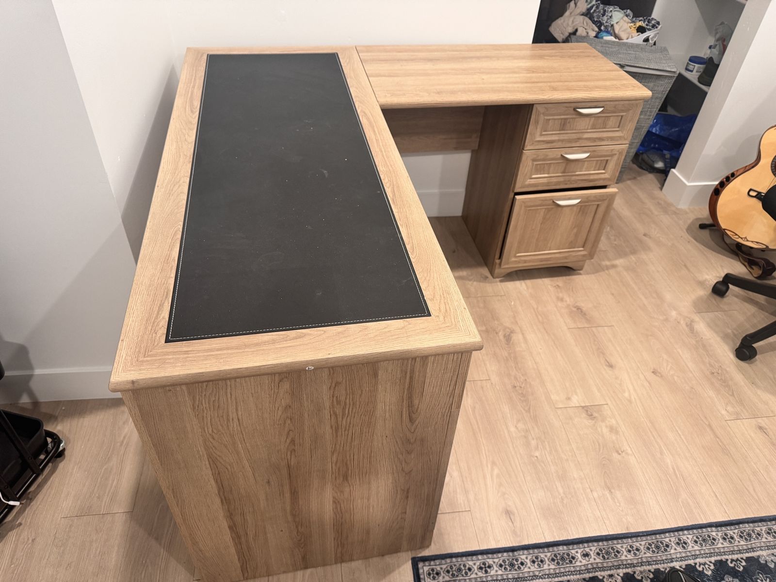 Oak Finish L-Shaped Desk with Keyboard Tray and Storage Drawers- NEEDS TO GO PRICE NEGOTIABLE