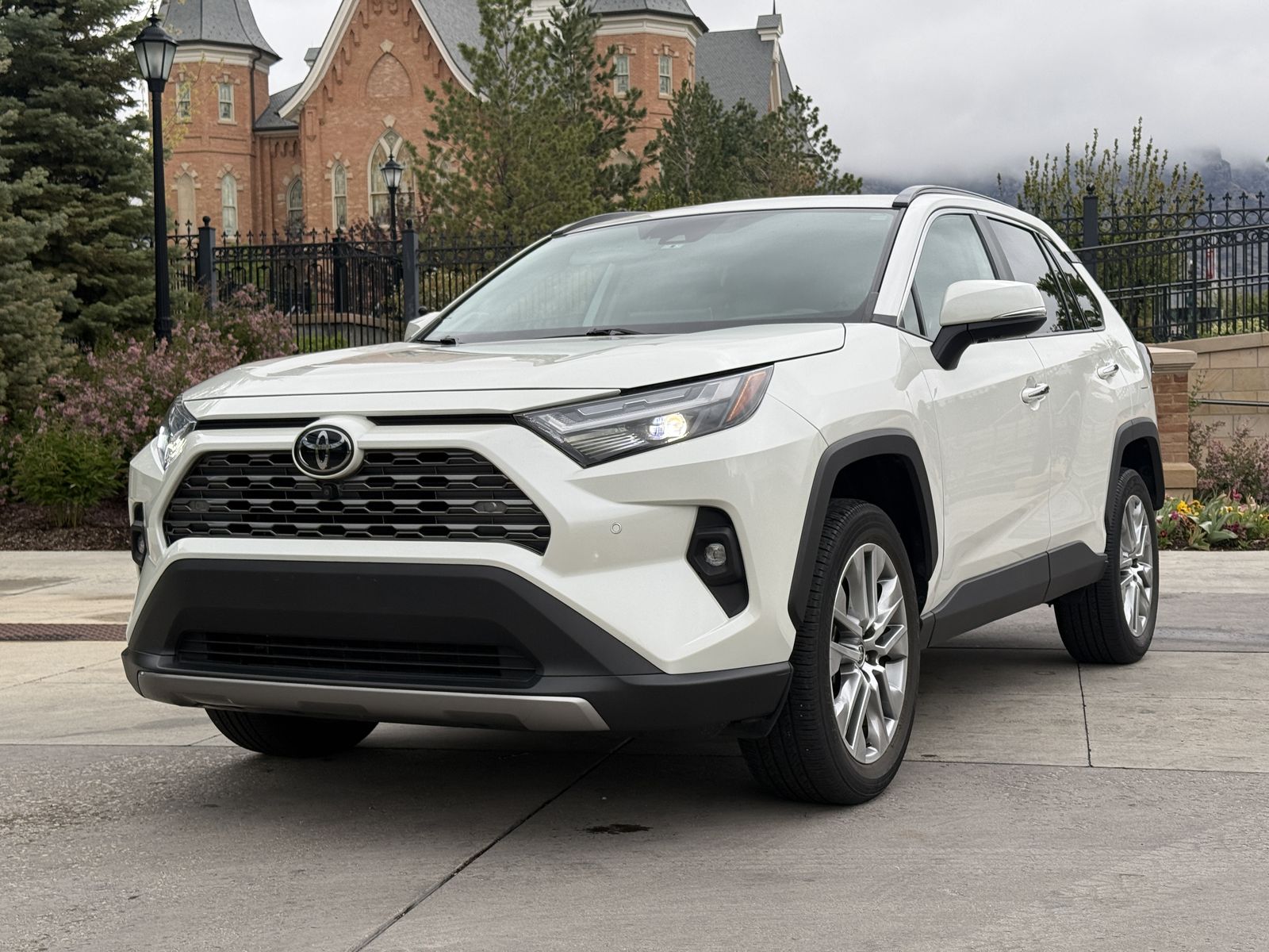 2022 Toyota RAV4 Limited